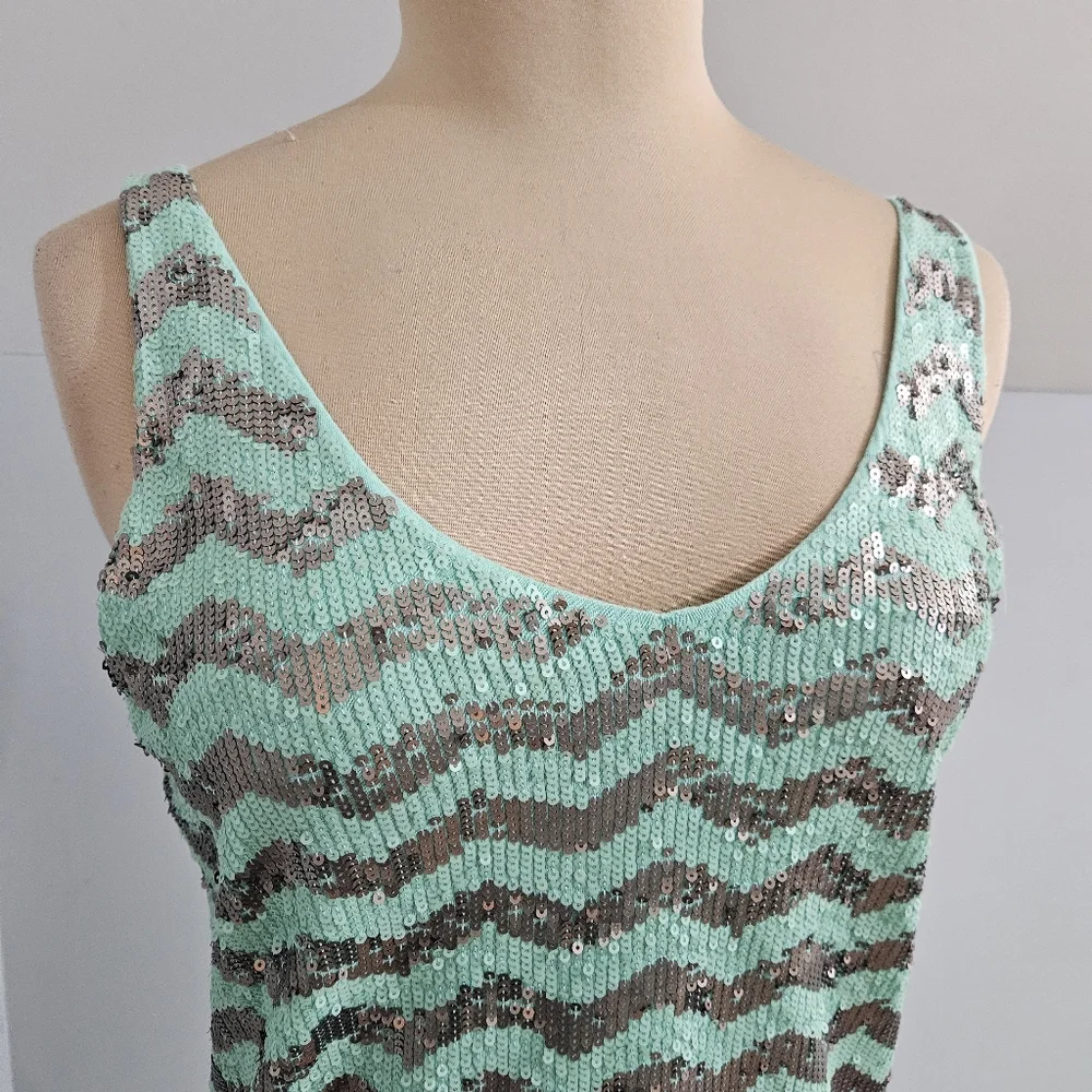 J. Crew‎ Mint Green Sequin Chevron Tank Top Sleeveless Scoop Neck Size M Casual